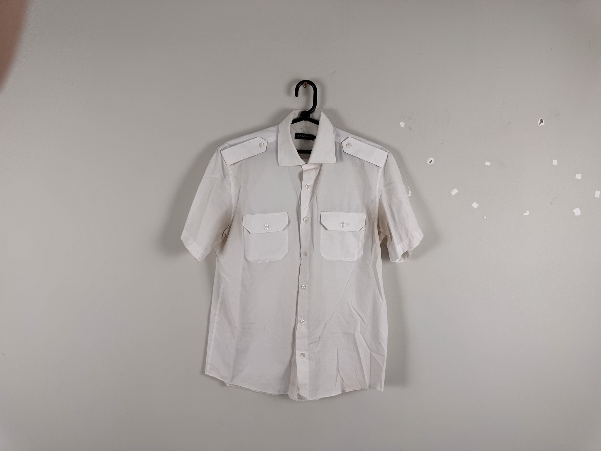 Camisa Manga Curta Branca Dois Bolsos