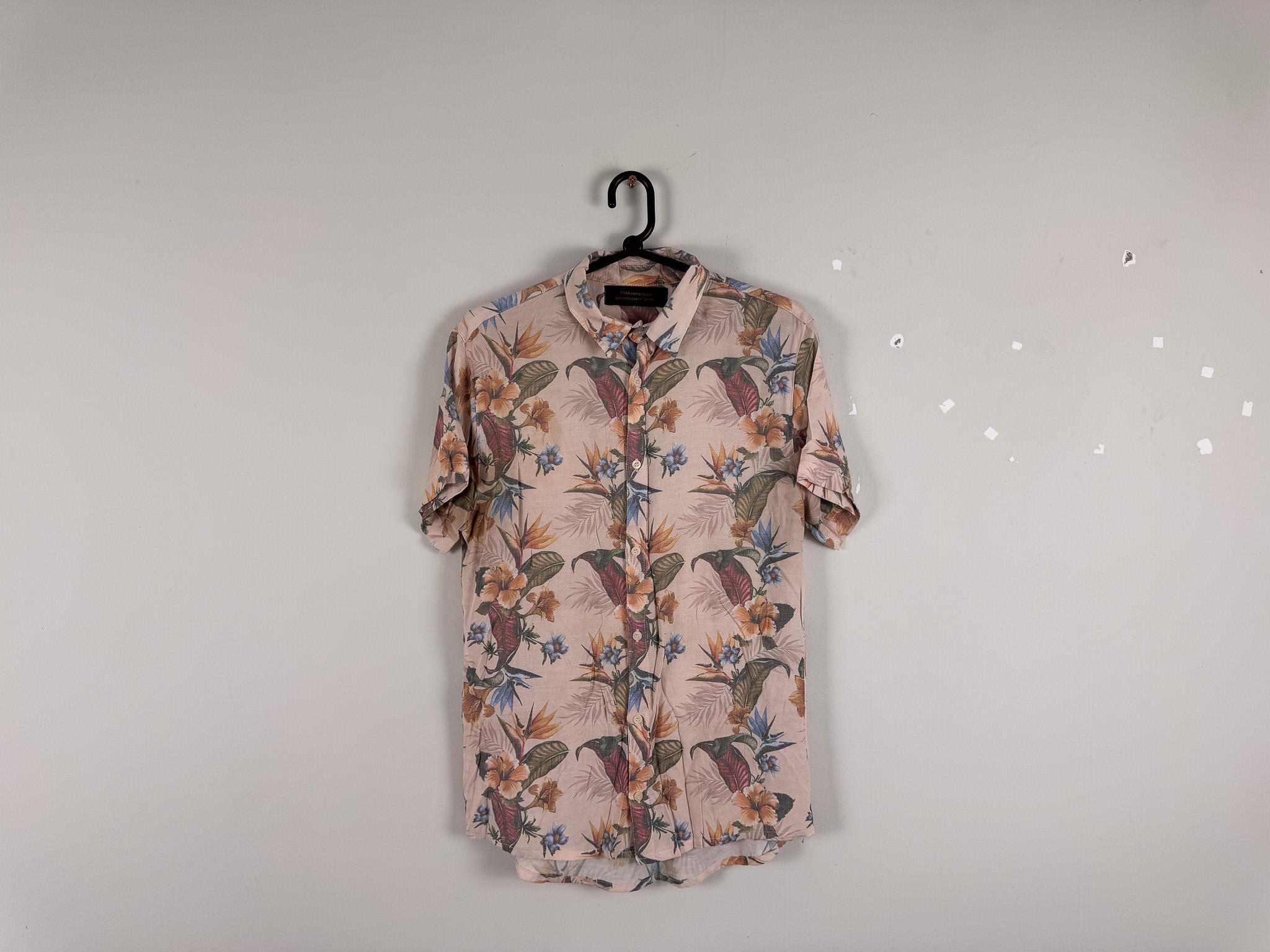 Camisa Manga Curta Estampa Tropical Rosa