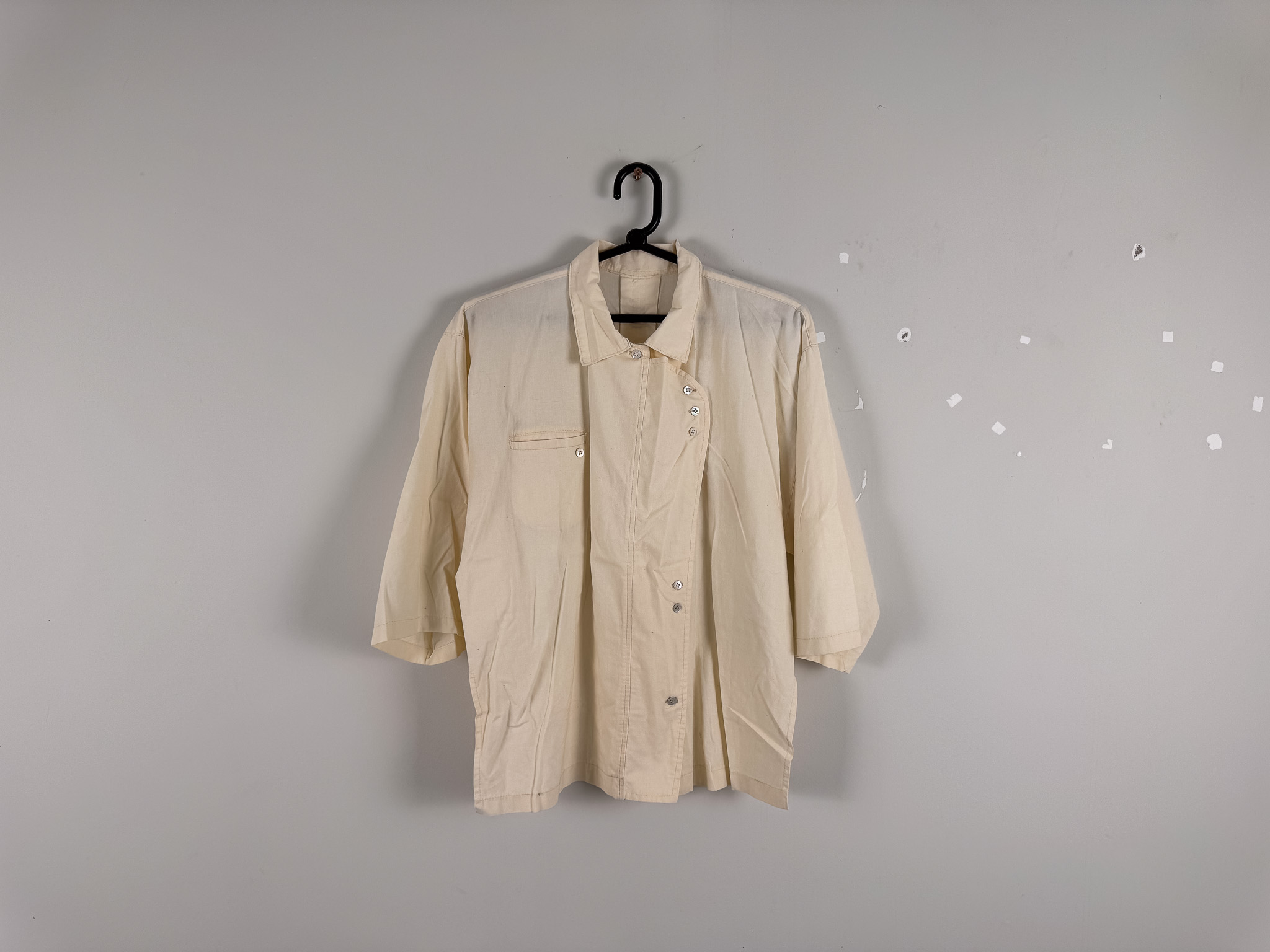 Blusa Off-White Bolso Frontal