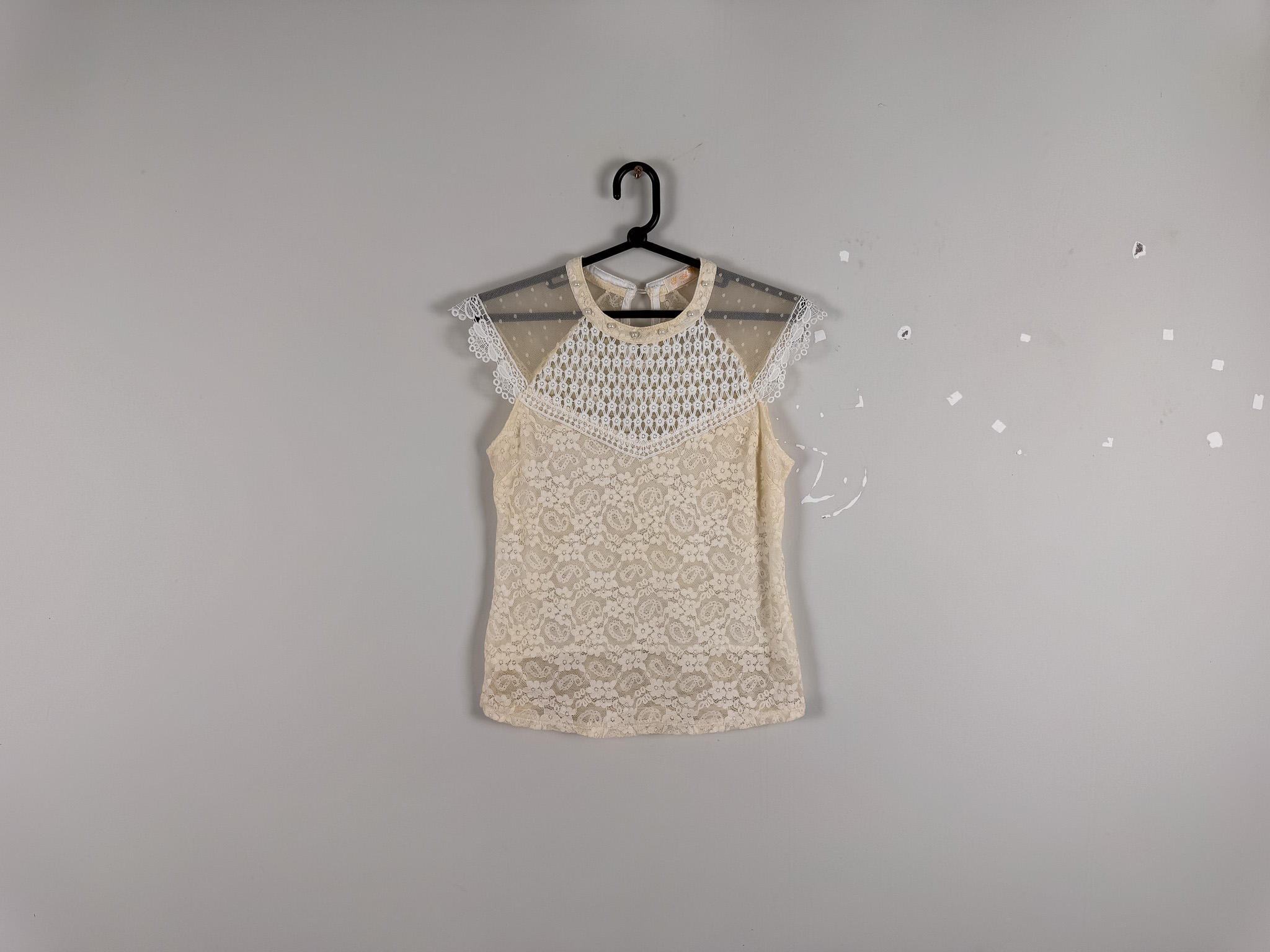 Blusa Crochê Bege Sem Manga